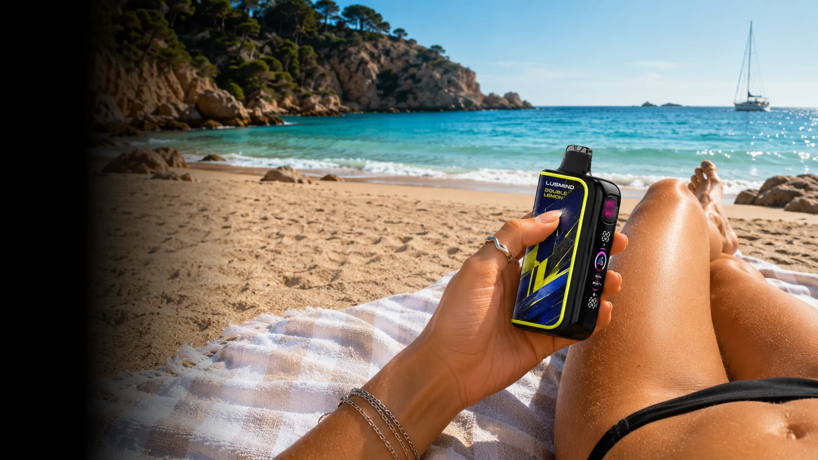 Lusmind AI Pulse smart disposable held on a Mediterranean beach