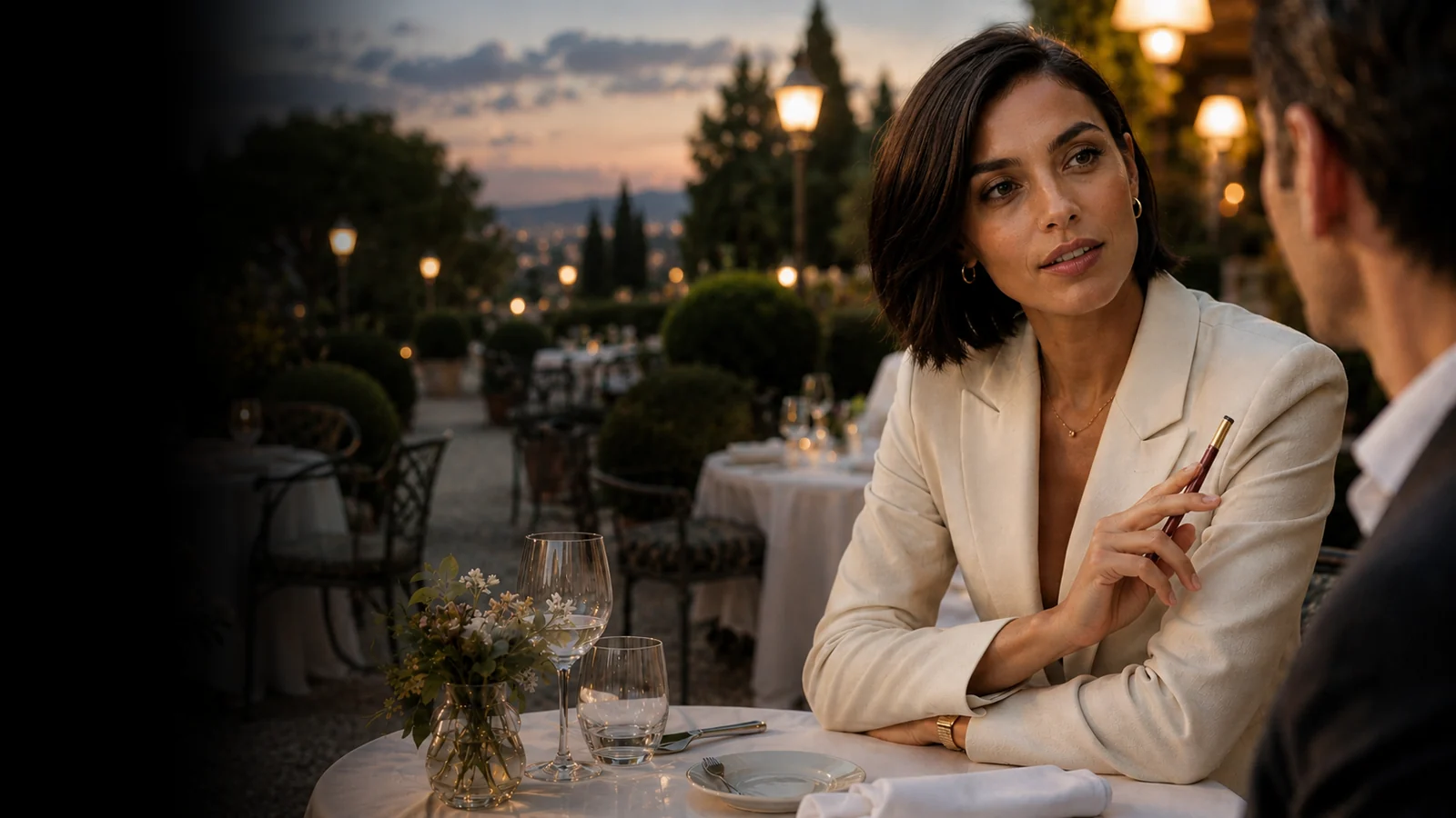 Lusmind Royal Heat held at an evening terrace dinner